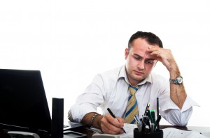 manager-using-sales-recruitment-assessment