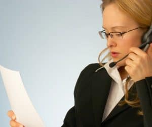 sales-telemarketer-reading-script
