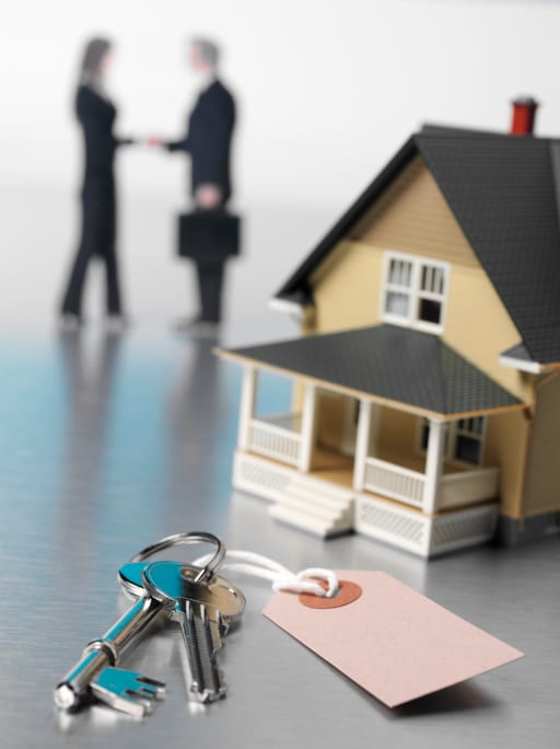 Learn How to Hire a Commercial Real Estate Broker that Has the Drive to Sell hiring real estate agent
